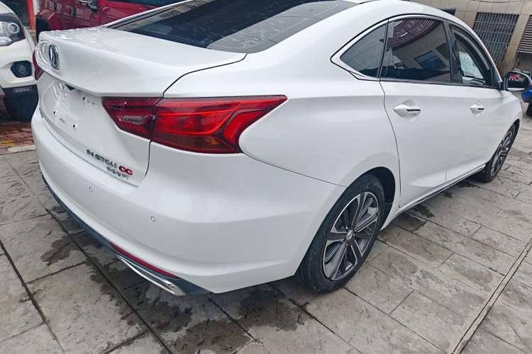 Used CHANGAN Ruicheng CC 2022 Blue Whale Edition 1.5T DCT Luxury Model Exterior 2