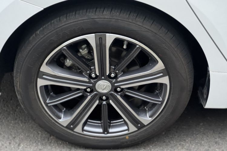 Used CHANGAN Ruicheng CC 2022 Blue Whale Edition 1.5T DCT Prestige Model Exterior 2