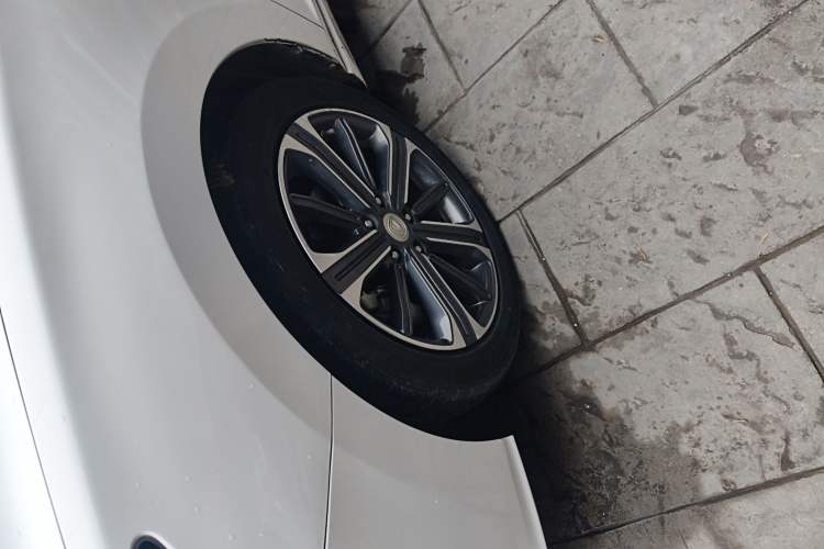 Used CHANGAN Ruicheng CC 2022 Blue Whale Edition 1.5T DCT Luxury Model Exterior 3