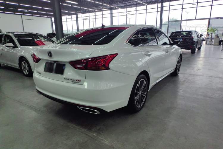 Used CHANGAN Ruicheng CC 2022 Blue Whale Edition 1.5T DCT Luxury Model Exterior 3