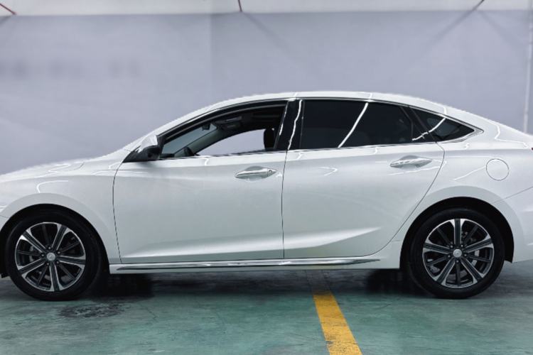Used CHANGAN Ruicheng CC 2022 Blue Whale Edition 1.5T DCT Luxury Model Exterior 3
