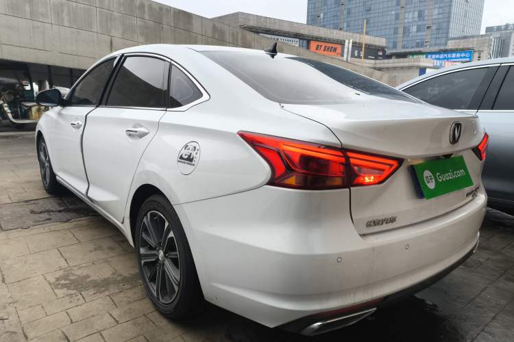 Used CHANGAN Ruicheng CC 2022 Blue Whale Edition 1.5T DCT Luxury Model Exterior 3