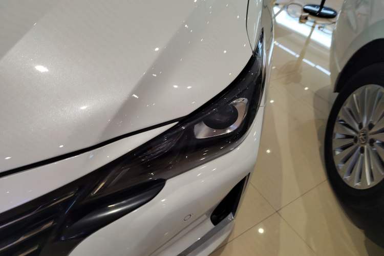 Used CHANGAN Ruicheng CC 2022 Blue Whale Edition 1.5T DCT Luxury Model Exterior 4