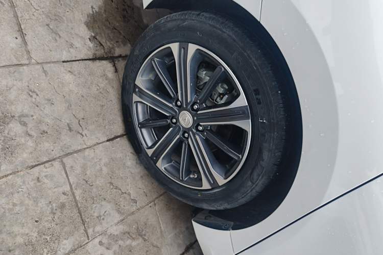 Used CHANGAN Ruicheng CC 2022 Blue Whale Edition 1.5T DCT Luxury Model Exterior 4