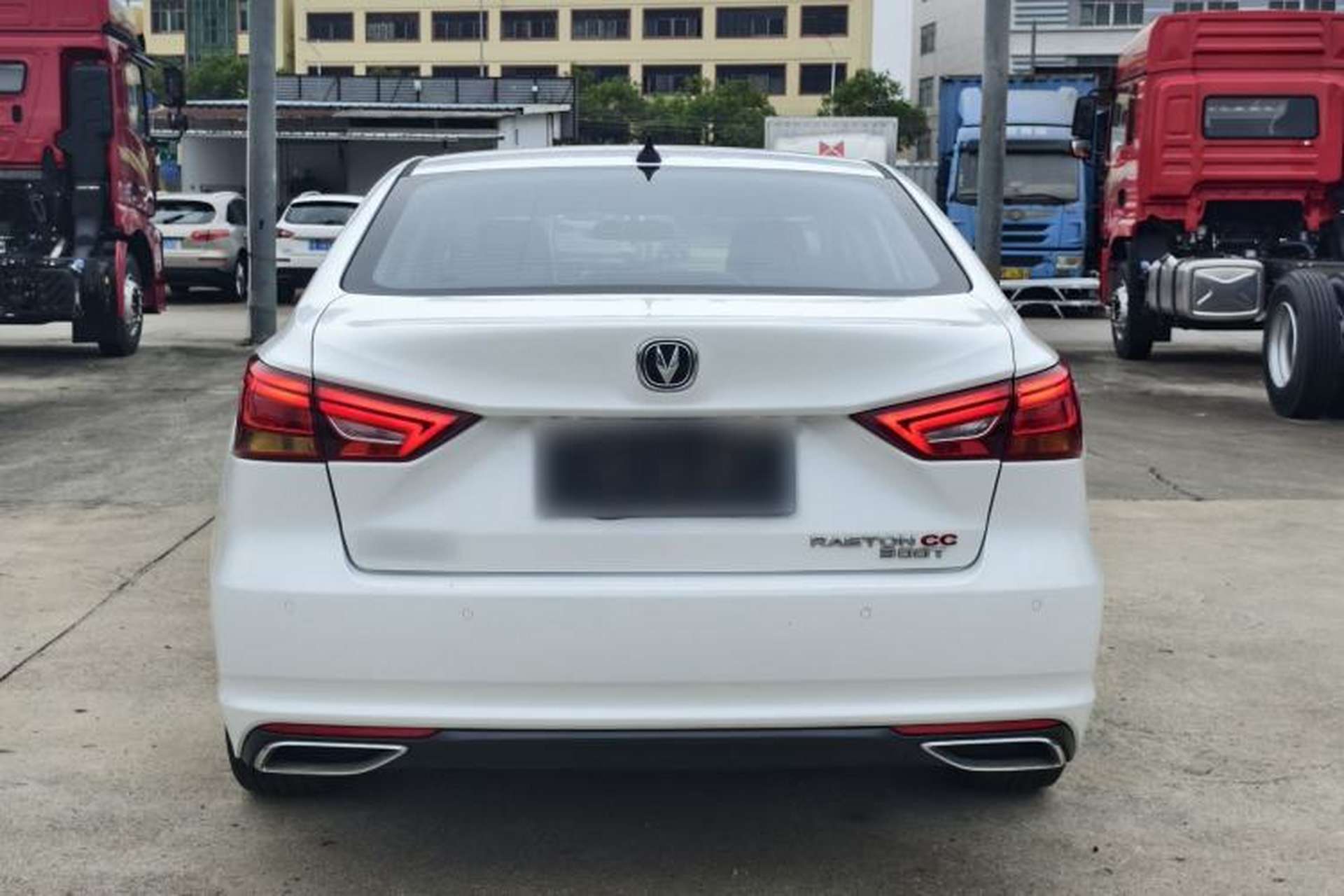 Used CHANGAN Ruicheng CC 2022 Blue Whale Edition 1.5T DCT Luxury Model Exterior 5