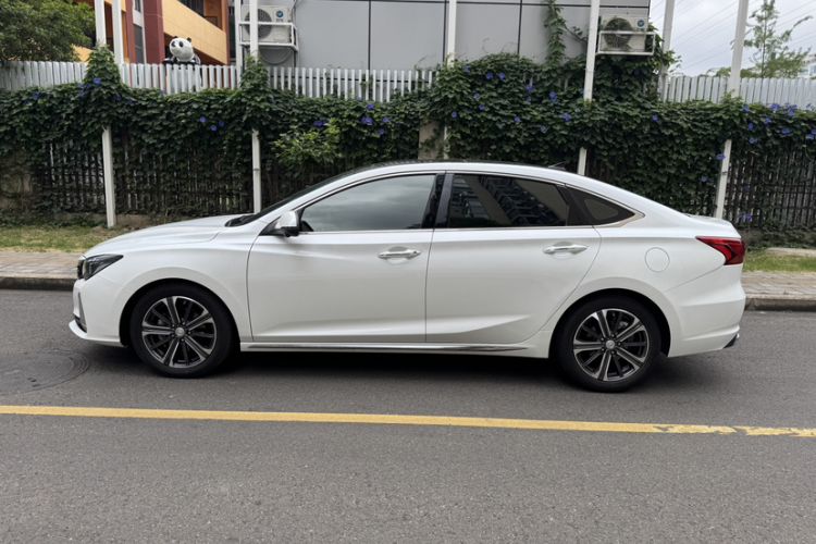 Used CHANGAN Ruicheng CC 2022 Blue Whale Edition 1.5T DCT Prestige Model Exterior 8