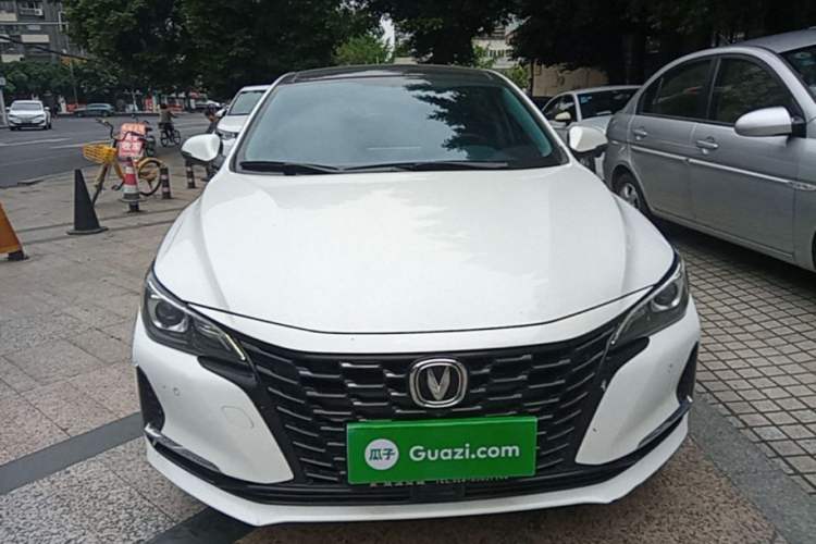 Used CHANGAN Ruicheng CC 2022 Blue Whale Edition 1.5T DCT Prestige Model Front