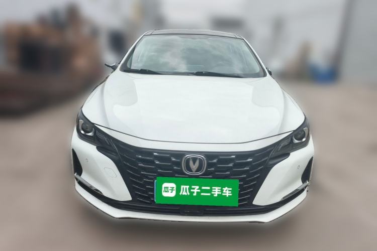 Used CHANGAN Ruicheng CC 2022 Blue Whale Edition 1.5T DCT Prestige Model Front
