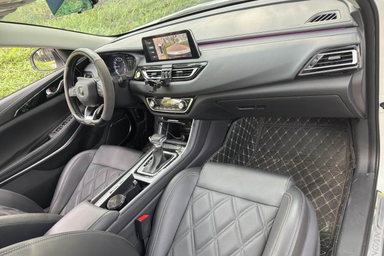 Used CHANGAN Ruicheng CC 2022 Blue Whale Edition 1.5T DCT Luxury Model Interior 10