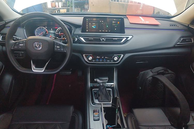 Used CHANGAN Ruicheng CC 2022 Blue Whale Edition 1.5T DCT Prestige Model Interior 2