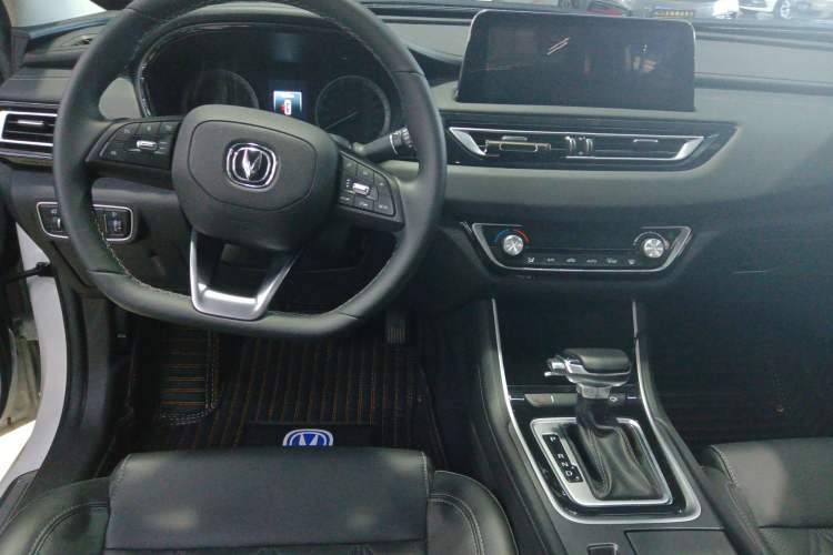Used CHANGAN Ruicheng CC 2022 Blue Whale Edition 1.5T DCT Luxury Model Interior 3