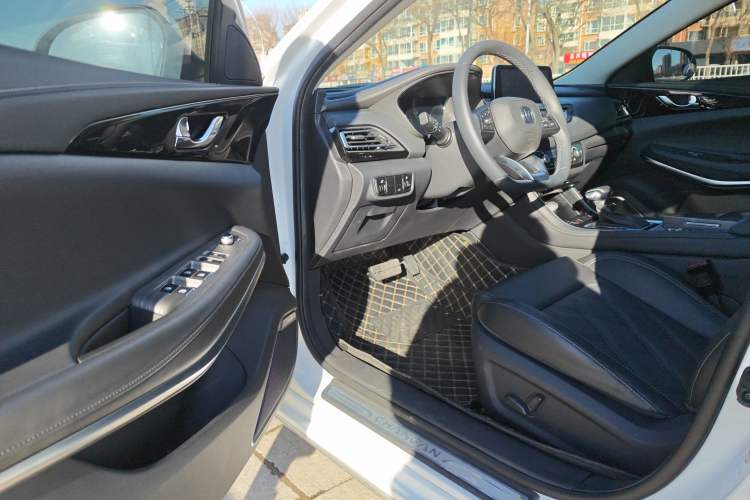 Used CHANGAN Ruicheng CC 2022 Blue Whale Edition 1.5T DCT Luxury Model Interior 4