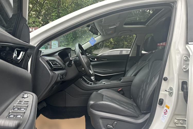 Used CHANGAN Ruicheng CC 2022 Blue Whale Edition 1.5T DCT Luxury Model Interior 4