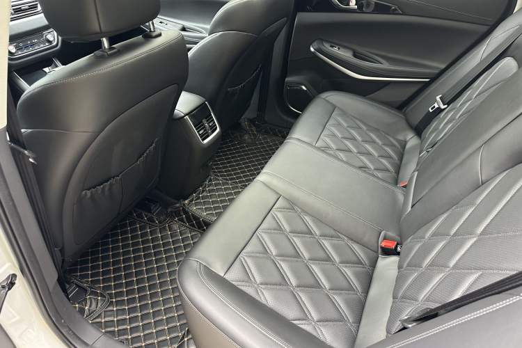 Used CHANGAN Ruicheng CC 2022 Blue Whale Edition 1.5T DCT Prestige Model Interior 5