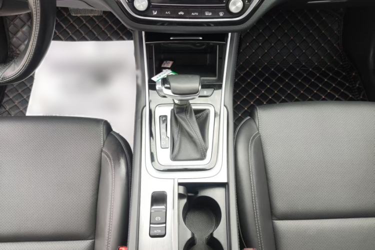 Used CHANGAN Ruicheng CC 2022 Blue Whale Edition 1.5T DCT Elite Model Interior 5