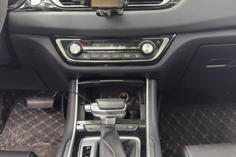 Used CHANGAN Ruicheng CC 2022 Blue Whale Edition 1.5T DCT Luxury Model Interior 6