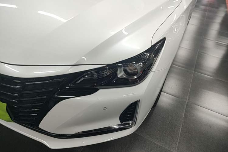 Used CHANGAN Ruicheng CC 2022 Blue Whale Edition 1.5T DCT Luxury Model Left Front Headlight