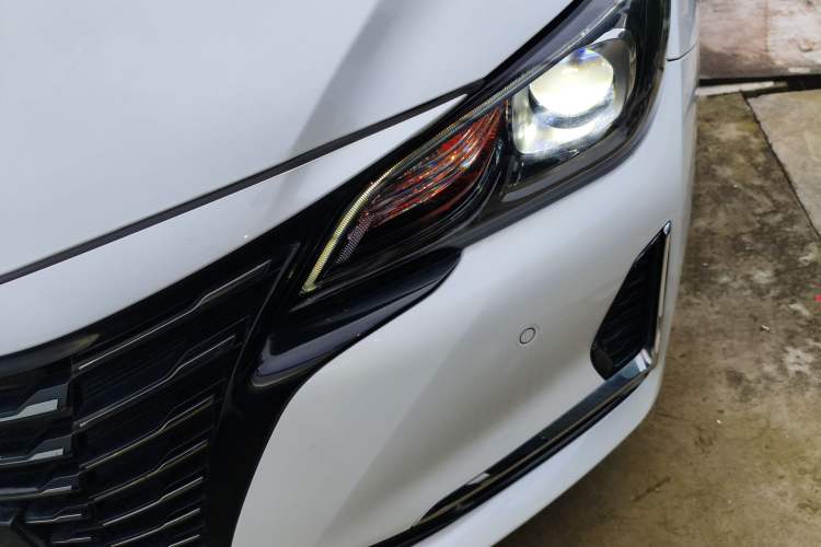 Used CHANGAN Ruicheng CC 2022 Blue Whale Edition 1.5T DCT Luxury Model Left Front Headlight