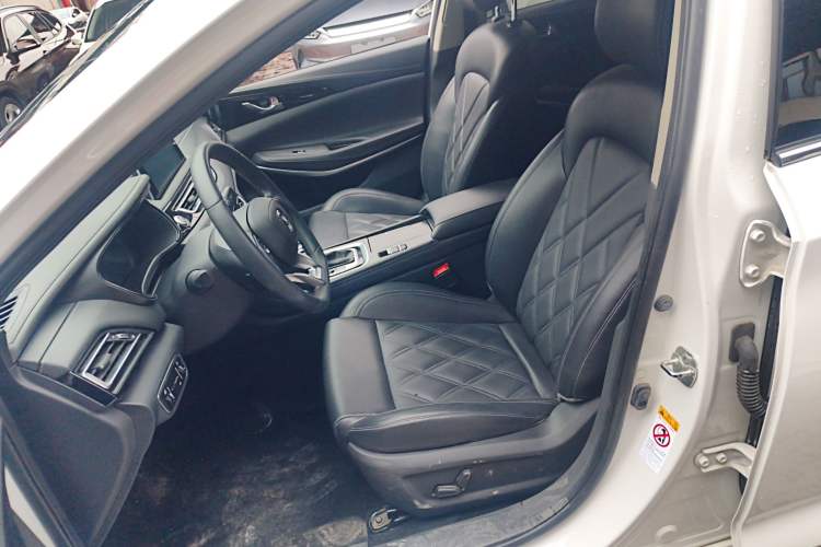 Used CHANGAN Ruicheng CC 2022 Blue Whale Edition 1.5T DCT Luxury Model Left Front Seat