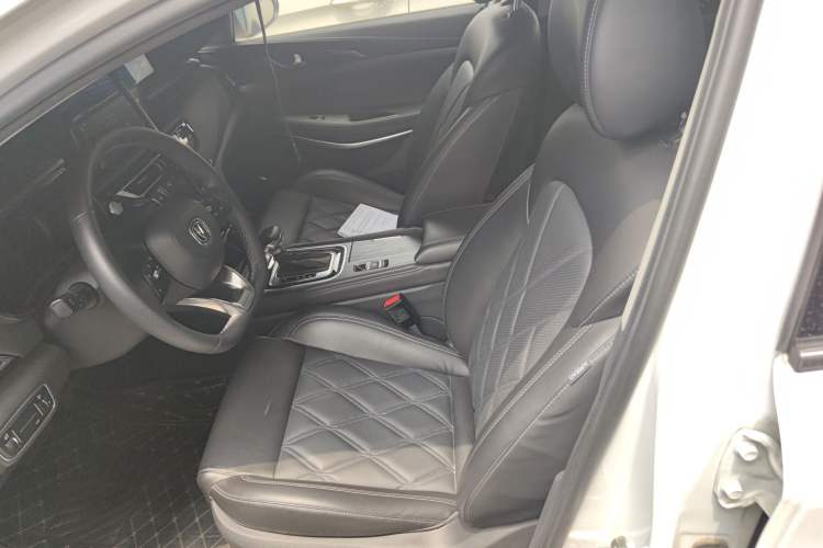 Used CHANGAN Ruicheng CC 2022 Blue Whale Edition 1.5T DCT Luxury Model Left Front Seat