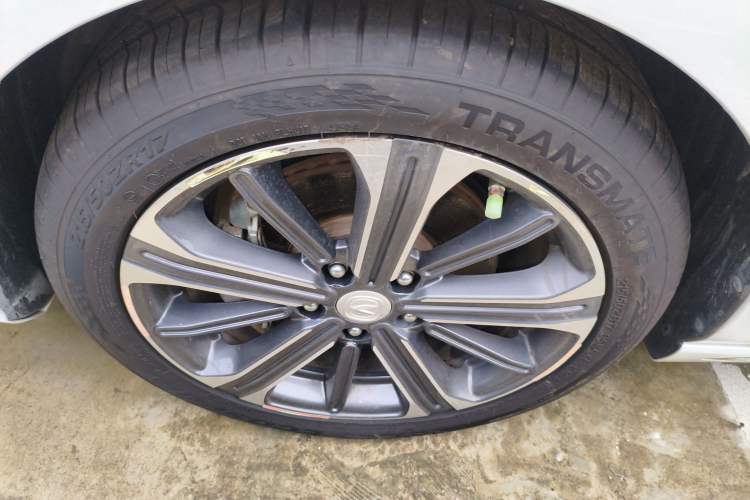 Used CHANGAN Ruicheng CC 2022 Blue Whale Edition 1.5T DCT Luxury Model Left Front Wheel Hub