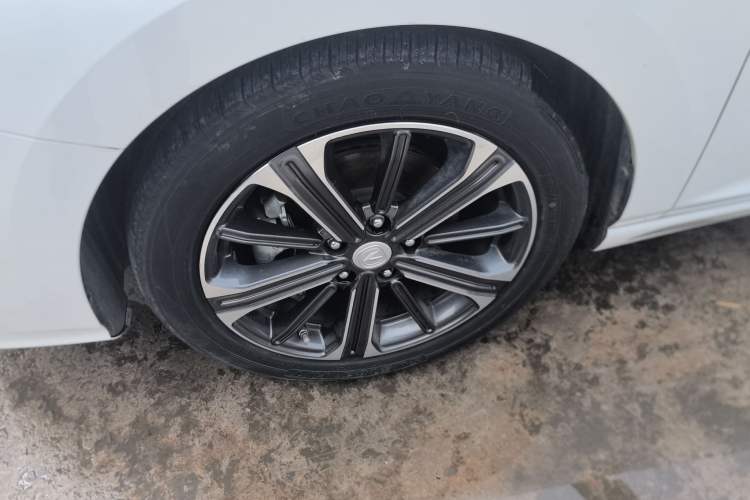 Used CHANGAN Ruicheng CC 2022 Blue Whale Edition 1.5T DCT Luxury Model Left Front Wheel Hub