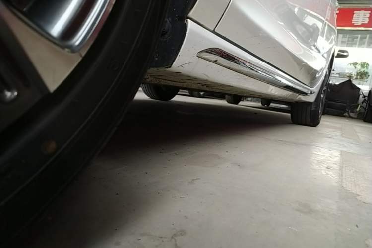 Used CHANGAN Ruicheng CC 2022 Blue Whale Edition 1.5T DCT Luxury Model Left Side Sill