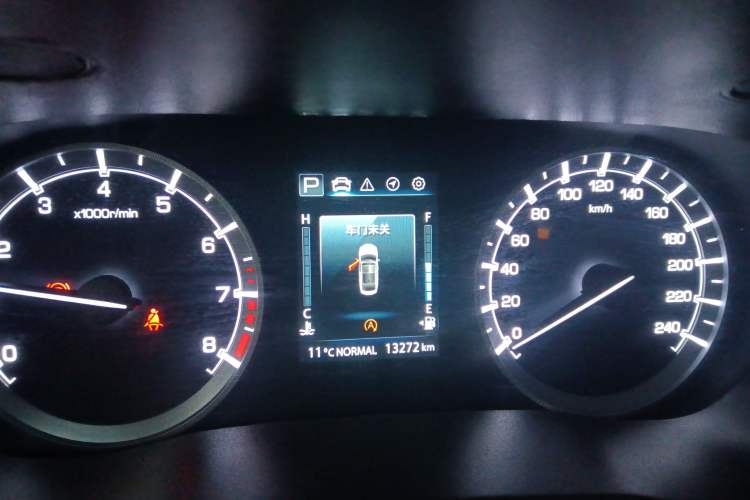 Used CHANGAN Ruicheng CC 2022 Blue Whale Edition 1.5T DCT Luxury Model Odometer Close Up