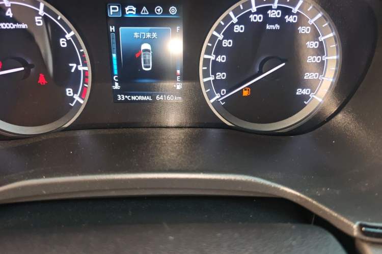 Used CHANGAN Ruicheng CC 2022 Blue Whale Edition 1.5T DCT Luxury Model Odometer Close Up