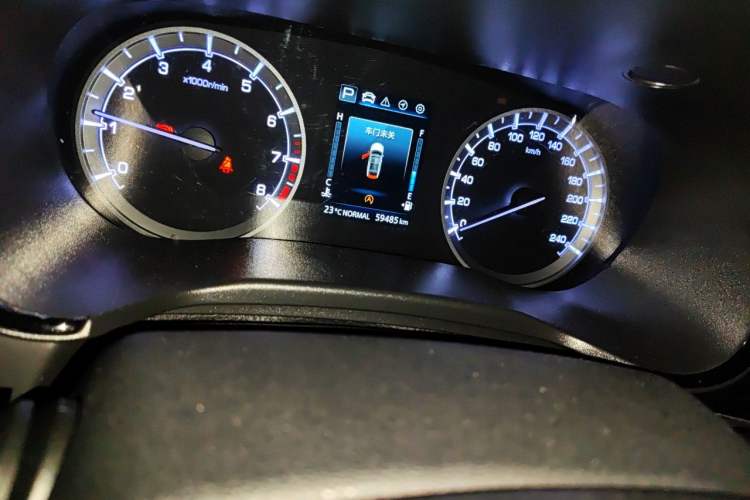 Used CHANGAN Ruicheng CC 2022 Blue Whale Edition 1.5T DCT Luxury Model Odometer Close Up