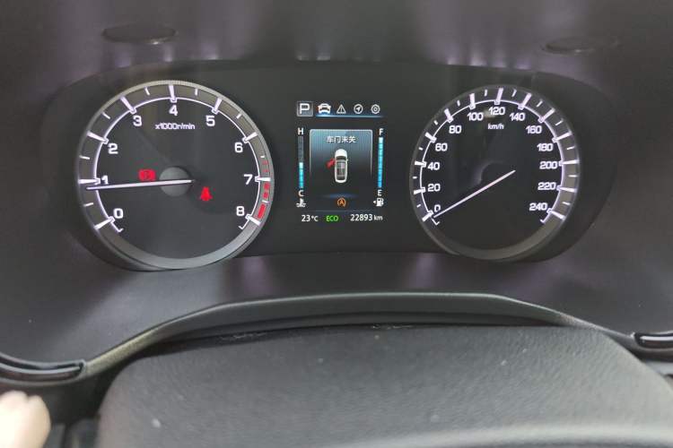 Used CHANGAN Ruicheng CC 2022 Blue Whale Edition 1.5T DCT Elite Model Odometer Close Up