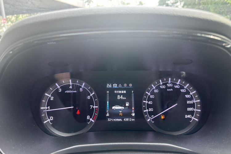 Used CHANGAN Ruicheng CC 2022 Blue Whale Edition 1.5T DCT Luxury Model Odometer Close Up
