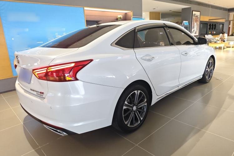 Used CHANGAN Ruicheng CC 2022 Blue Whale Edition 1.5T DCT Luxury Model Rear Right 45 Deg