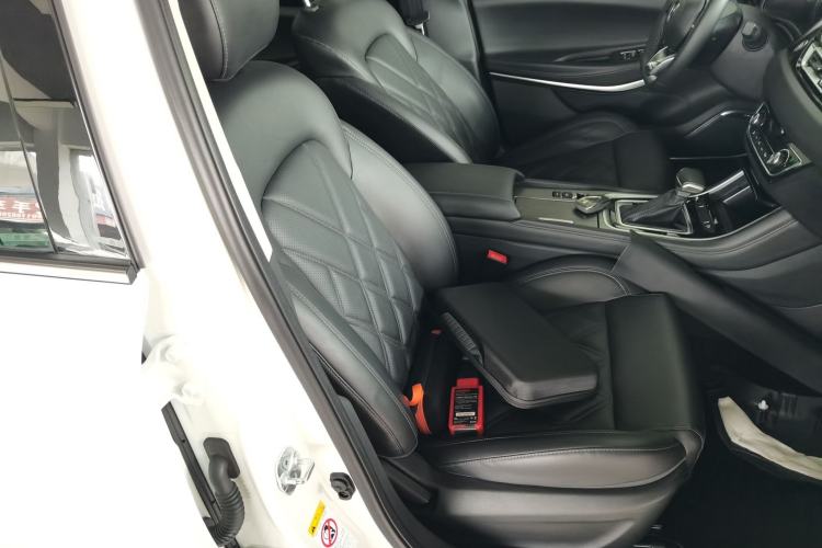 Used CHANGAN Ruicheng CC 2022 Blue Whale Edition 1.5T DCT Luxury Model Right Front Seat