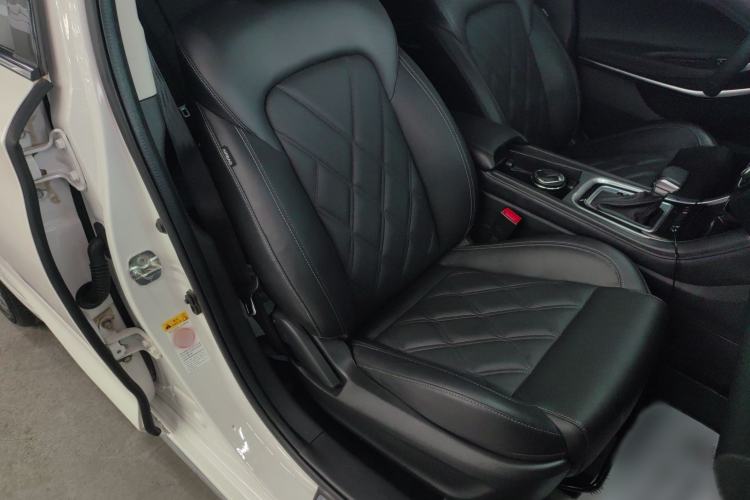 Used CHANGAN Ruicheng CC 2022 Blue Whale Edition 1.5T DCT Luxury Model Right Front Seat