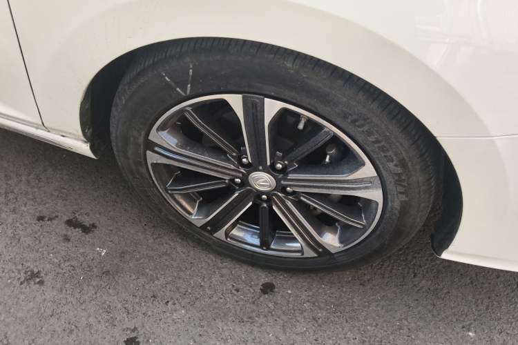 Used CHANGAN Ruicheng CC 2022 Blue Whale Edition 1.5T DCT Prestige Model Right Front Wheel Hub