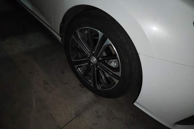 Used CHANGAN Ruicheng CC 2022 Blue Whale Edition 1.5T DCT Luxury Model Right Front Wheel Hub