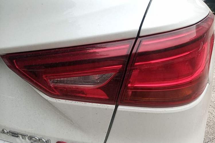 Used CHANGAN Ruicheng CC 2022 Blue Whale Edition 1.5T DCT Prestige Model Right Rear Taillight