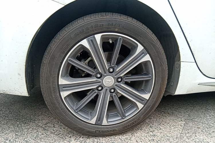 Used CHANGAN Ruicheng CC 2022 Blue Whale Edition 1.5T DCT Prestige Model Right Rear Wheel Hub