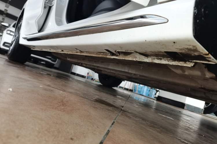 Used CHANGAN Ruicheng CC 2022 Blue Whale Edition 1.5T DCT Luxury Model Right Side Sill