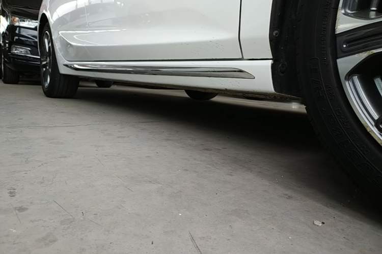 Used CHANGAN Ruicheng CC 2022 Blue Whale Edition 1.5T DCT Luxury Model Right Side Sill
