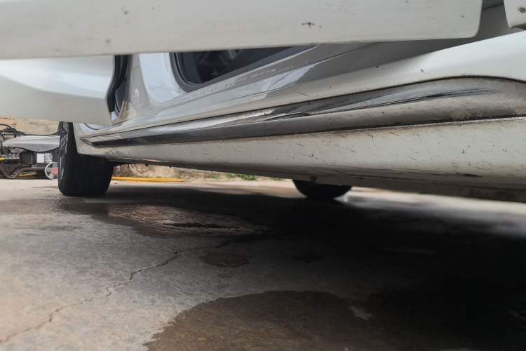 Used CHANGAN Ruicheng CC 2022 Blue Whale Edition 1.5T DCT Luxury Model Right Side Sill