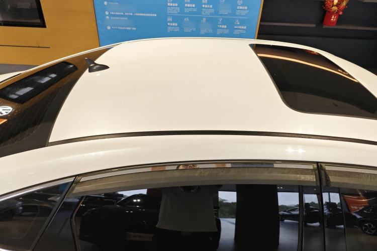 Used CHANGAN Ruicheng CC 2022 Blue Whale Edition 1.5T DCT Luxury Model Roof