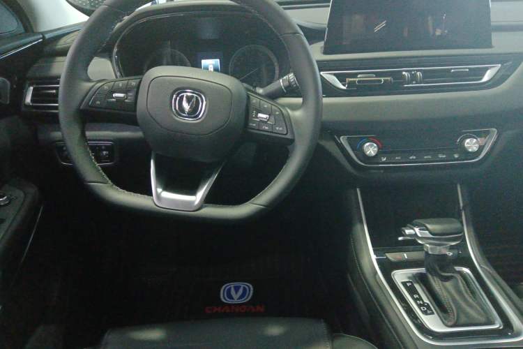 Used CHANGAN Ruicheng CC 2022 Blue Whale Edition 1.5T DCT Luxury Model Steering Wheel