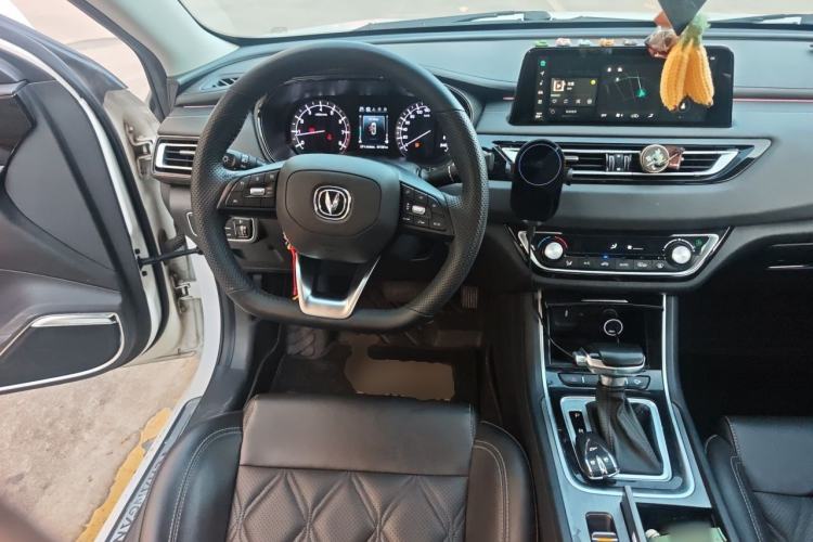 Used CHANGAN Ruicheng CC 2022 Blue Whale Edition 1.5T DCT Luxury Model Steering Wheel