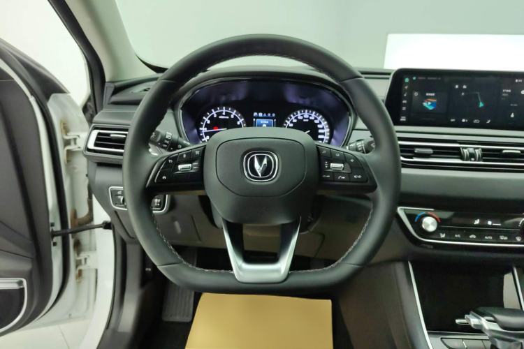 Used CHANGAN Ruicheng CC 2022 Blue Whale Edition 1.5T DCT Elite Model Steering Wheel