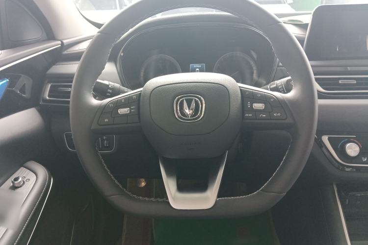 Used CHANGAN Ruicheng CC 2022 Blue Whale Edition 1.5T DCT Luxury Model Steering Wheel