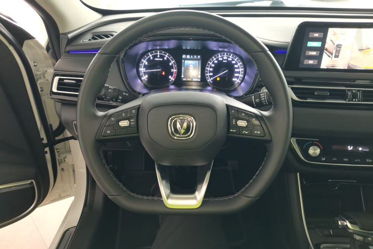 Used CHANGAN Ruicheng CC 2022 Blue Whale Edition 1.5T DCT Luxury Model Steering Wheel