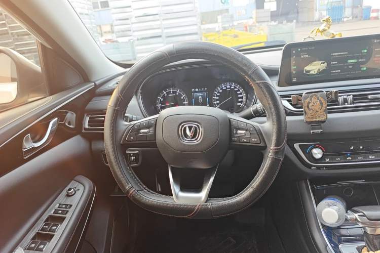 Used CHANGAN Ruicheng CC 2022 Blue Whale Edition 1.5T DCT Elite Model Steering Wheel