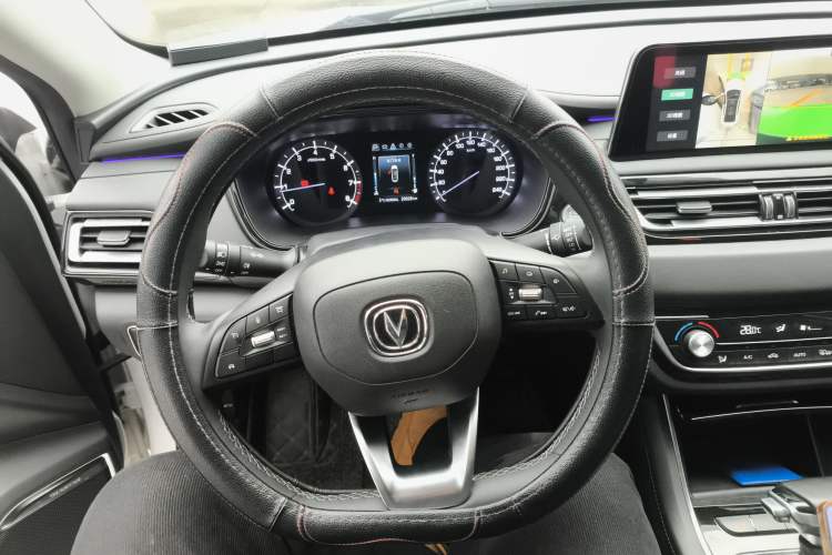Used CHANGAN Ruicheng CC 2022 Blue Whale Edition 1.5T DCT Luxury Model Steering Wheel